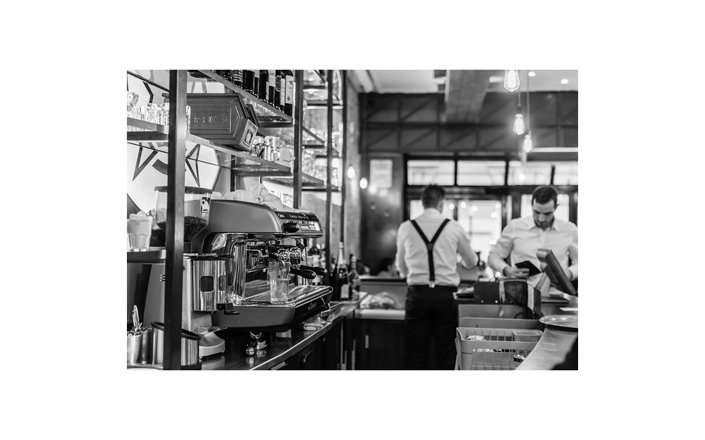 Od orientálního luxusu k českému každodennímu rituálu: Význam kávy v historii a současnosti České republiky